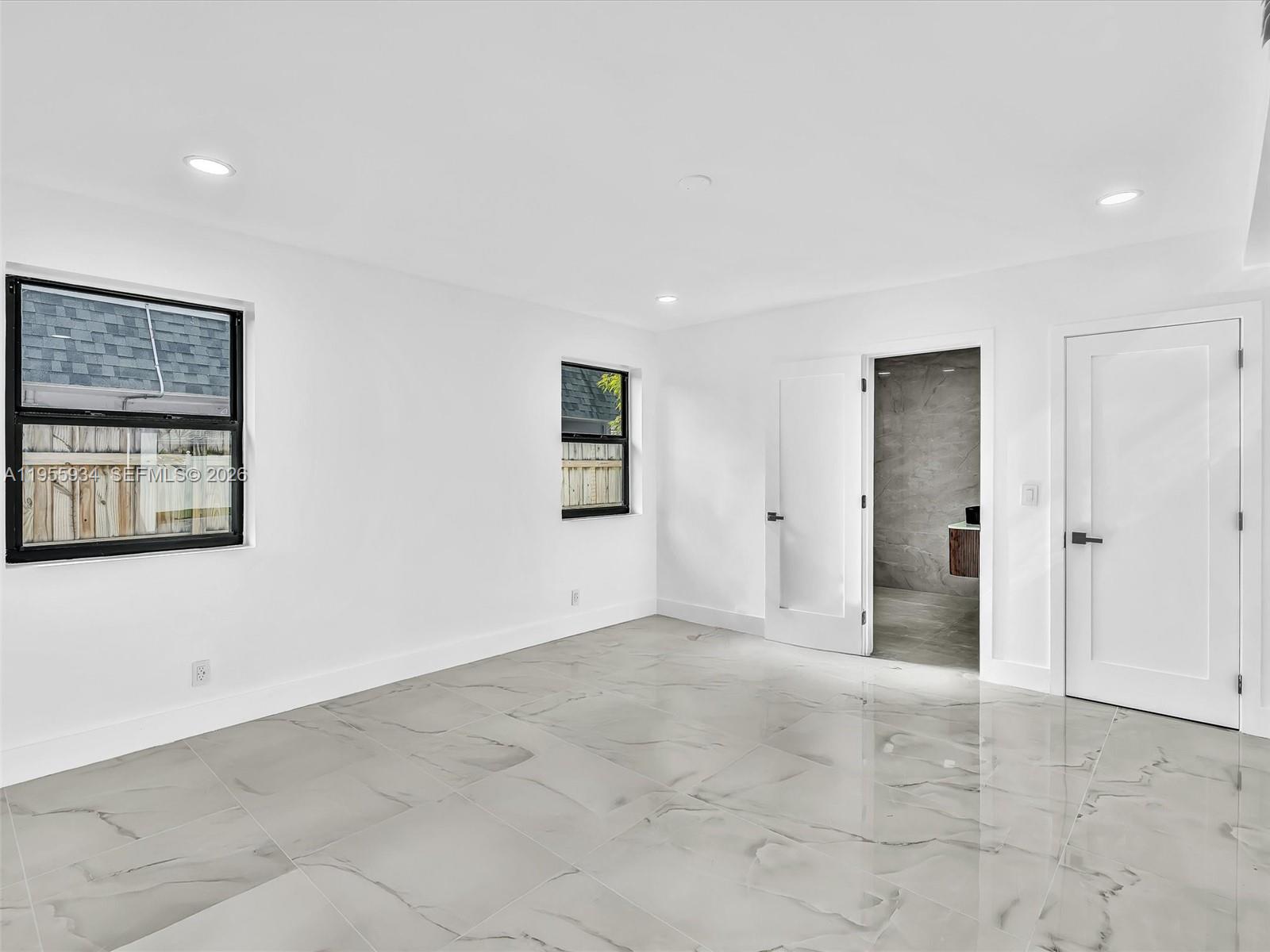 HOLLYWOOD HILLS 1965 - Residential