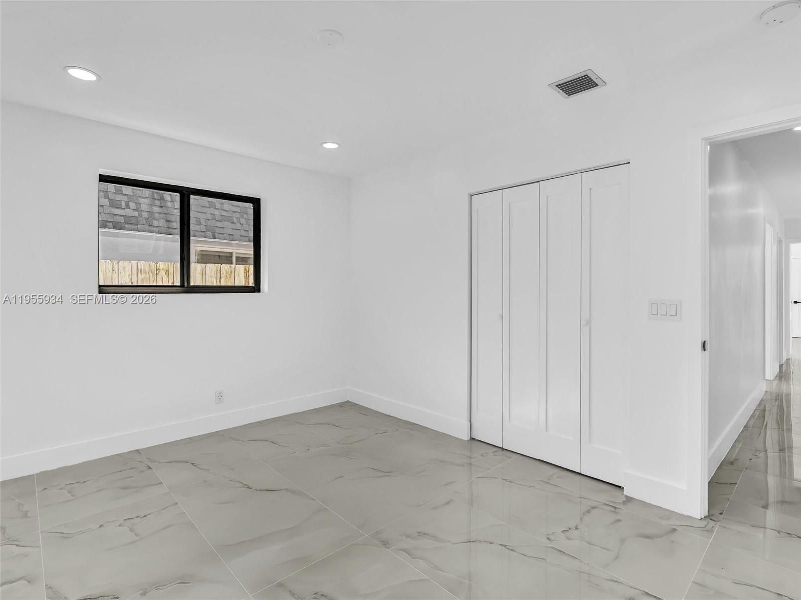 HOLLYWOOD HILLS 1965 - Residential