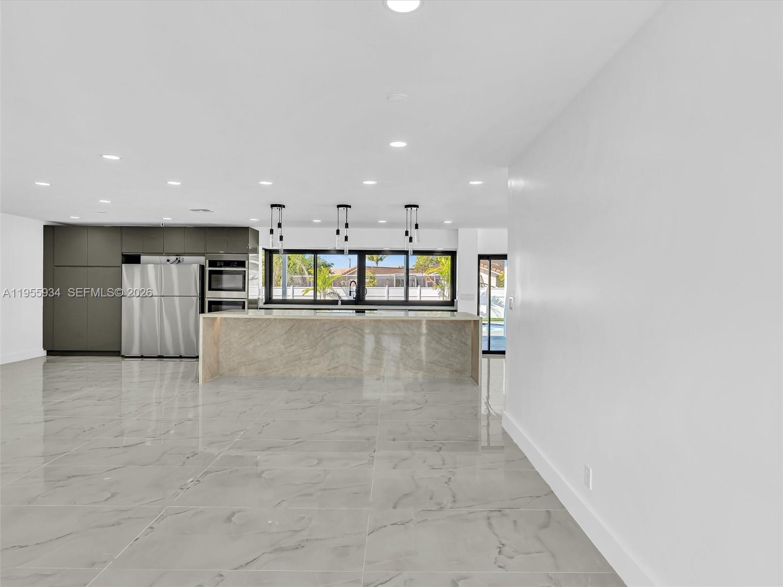 HOLLYWOOD HILLS 1965 - Residential