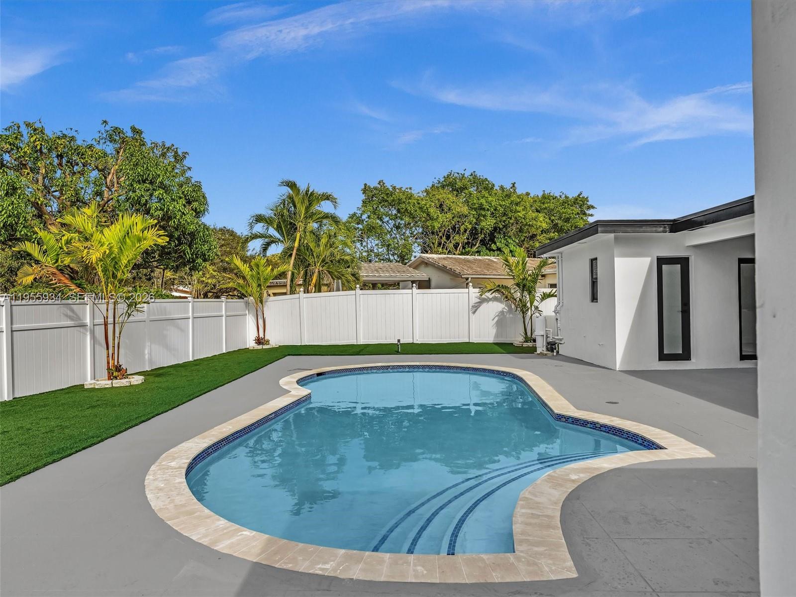 HOLLYWOOD HILLS 1965 - Residential