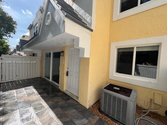 6855 Sw 45th Ln 11, Miami, Broward County, Florida - 2 Bedrooms  
3 Bathrooms - 