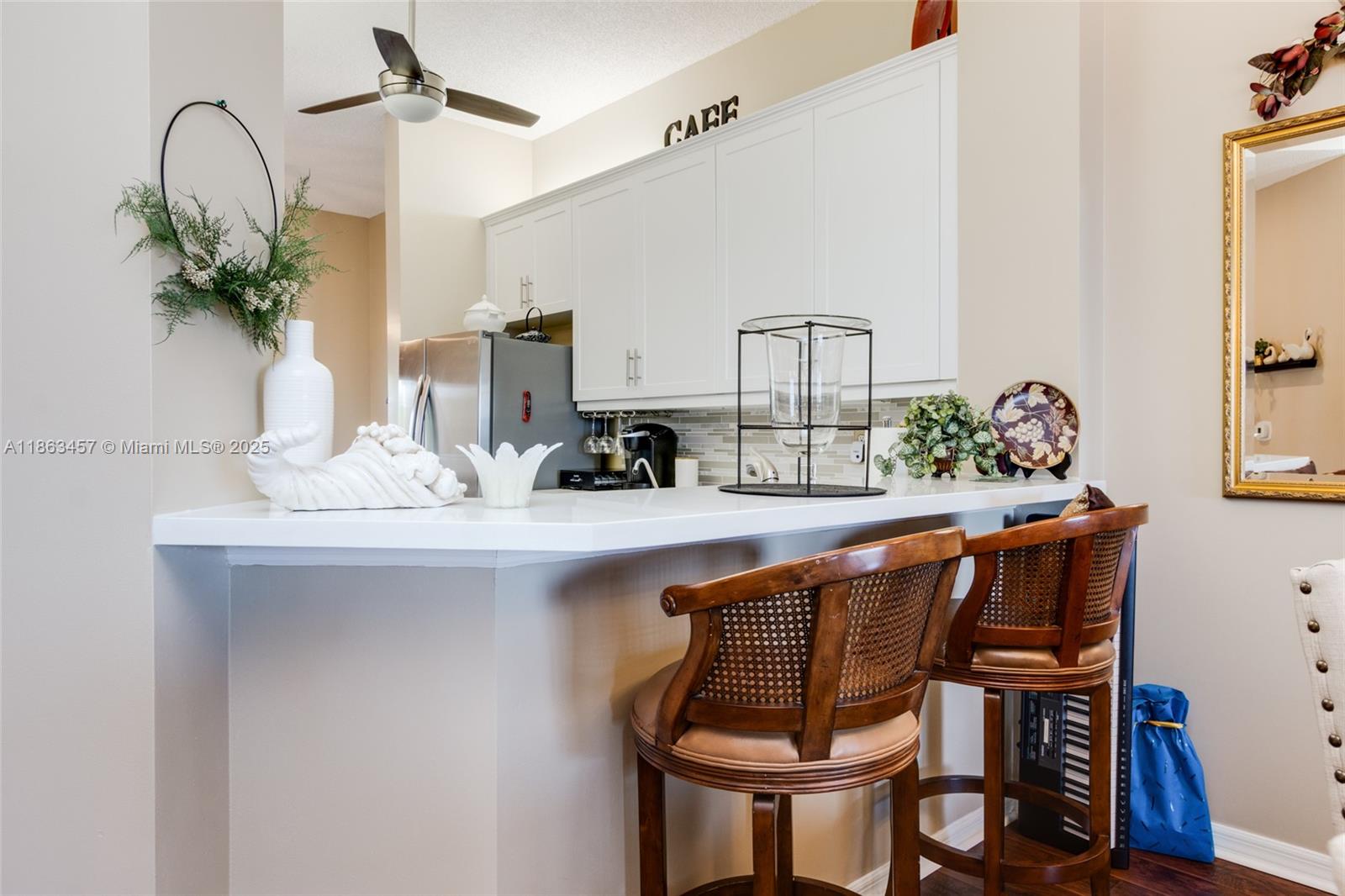 TRENT CONDOMINIUM E - Residential