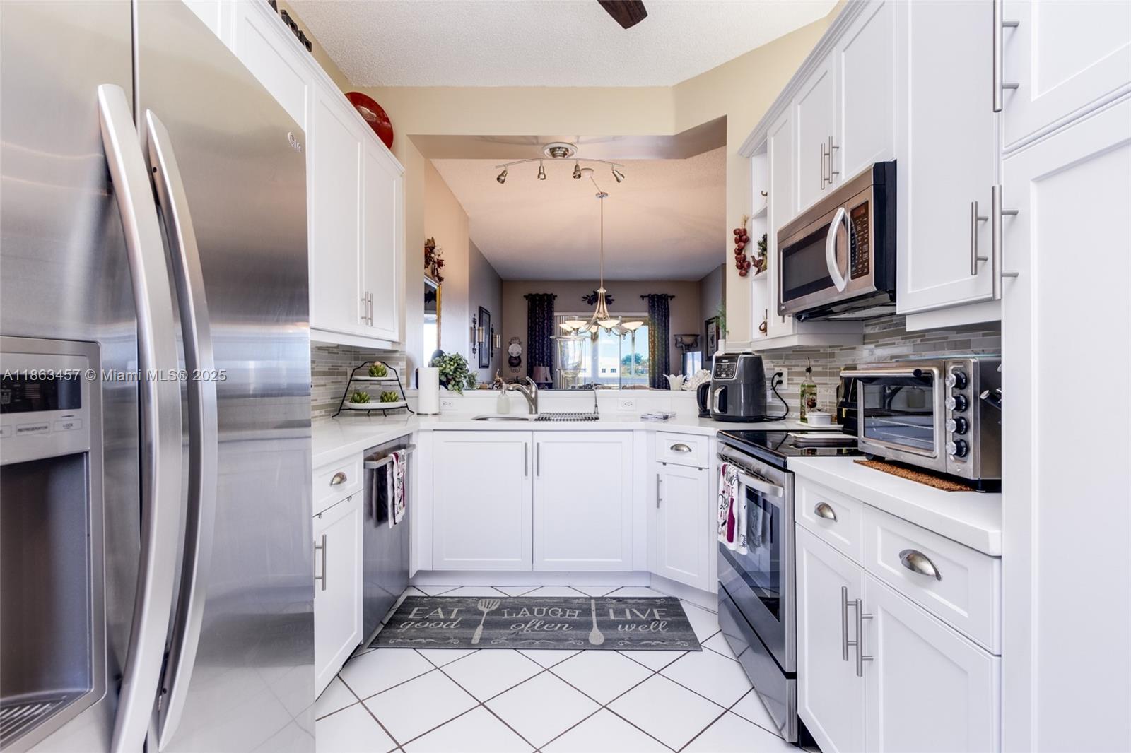 TRENT CONDOMINIUM E - Residential