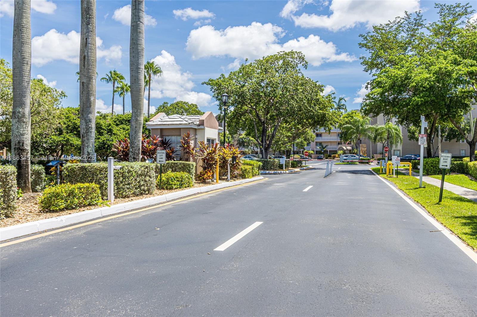 TRENT CONDOMINIUM E - Residential