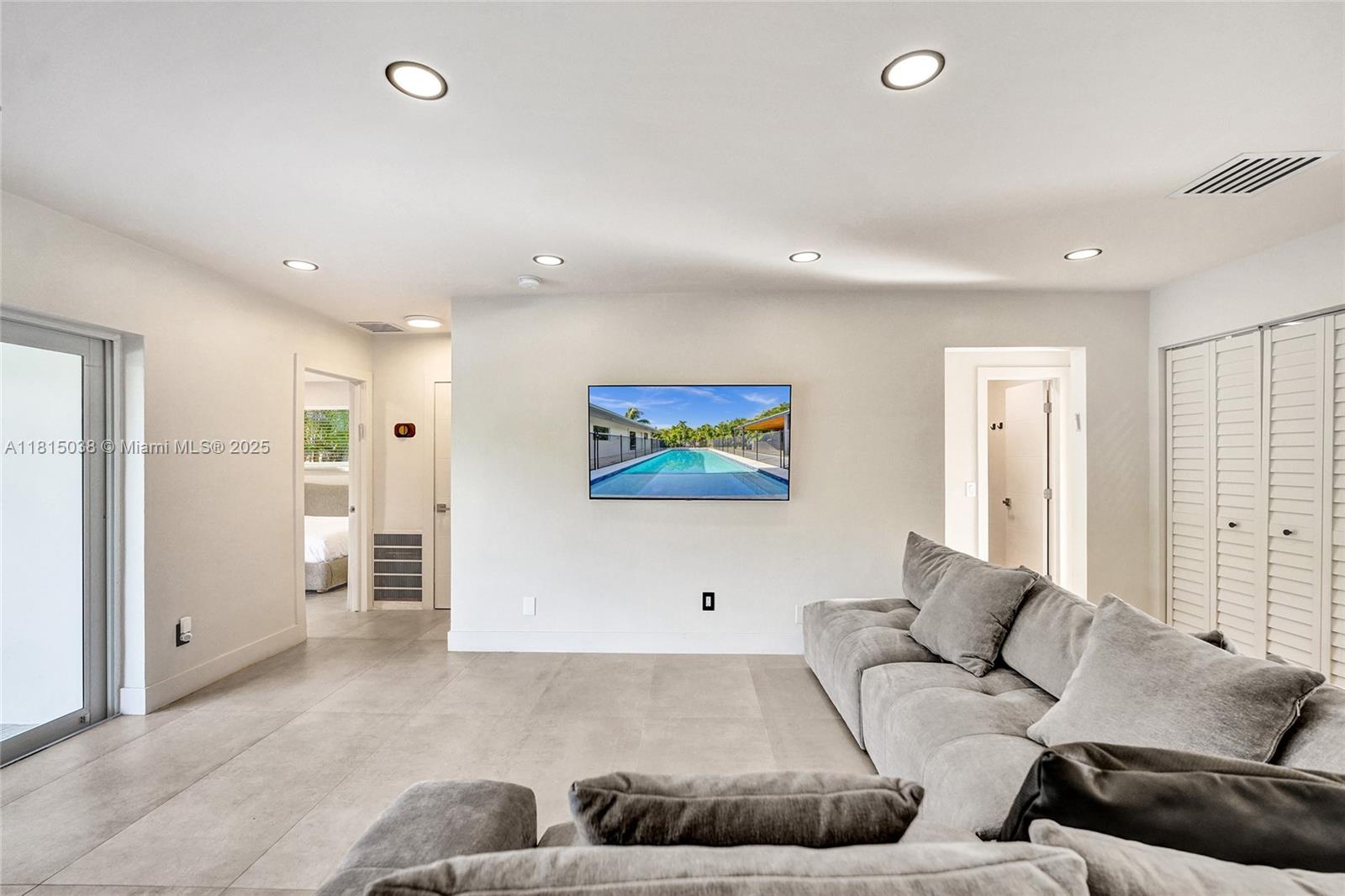 HIGHLAND LAKES SEC 2 - Residential