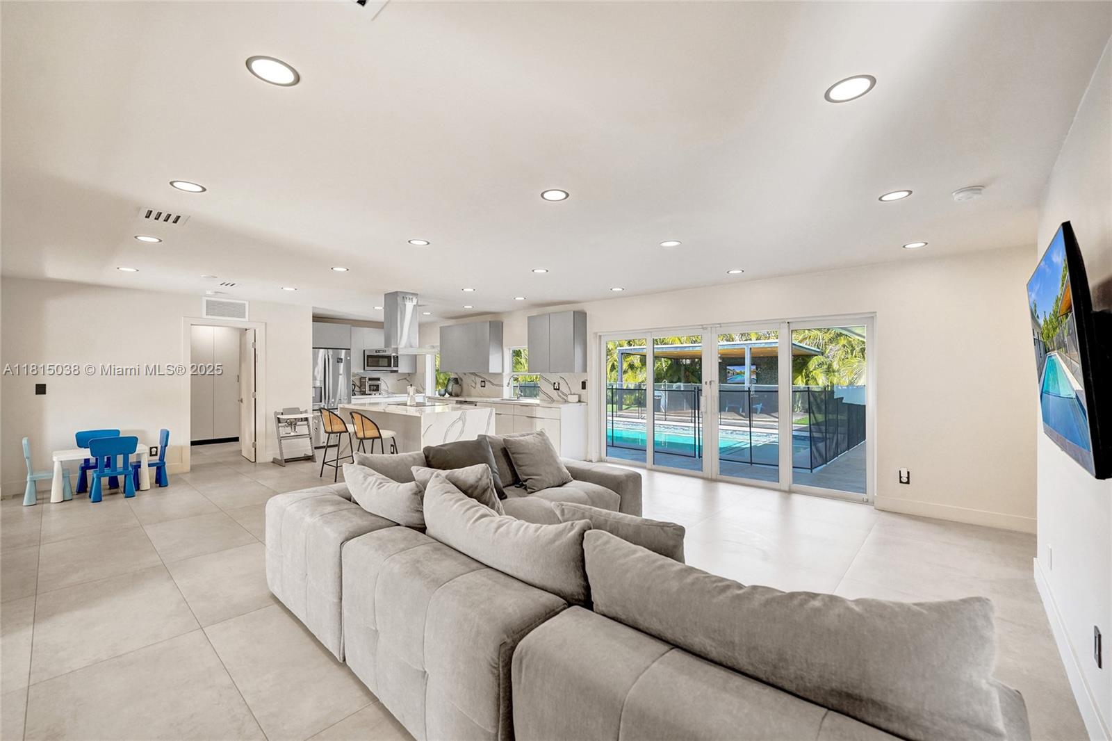 HIGHLAND LAKES SEC 2 - Residential