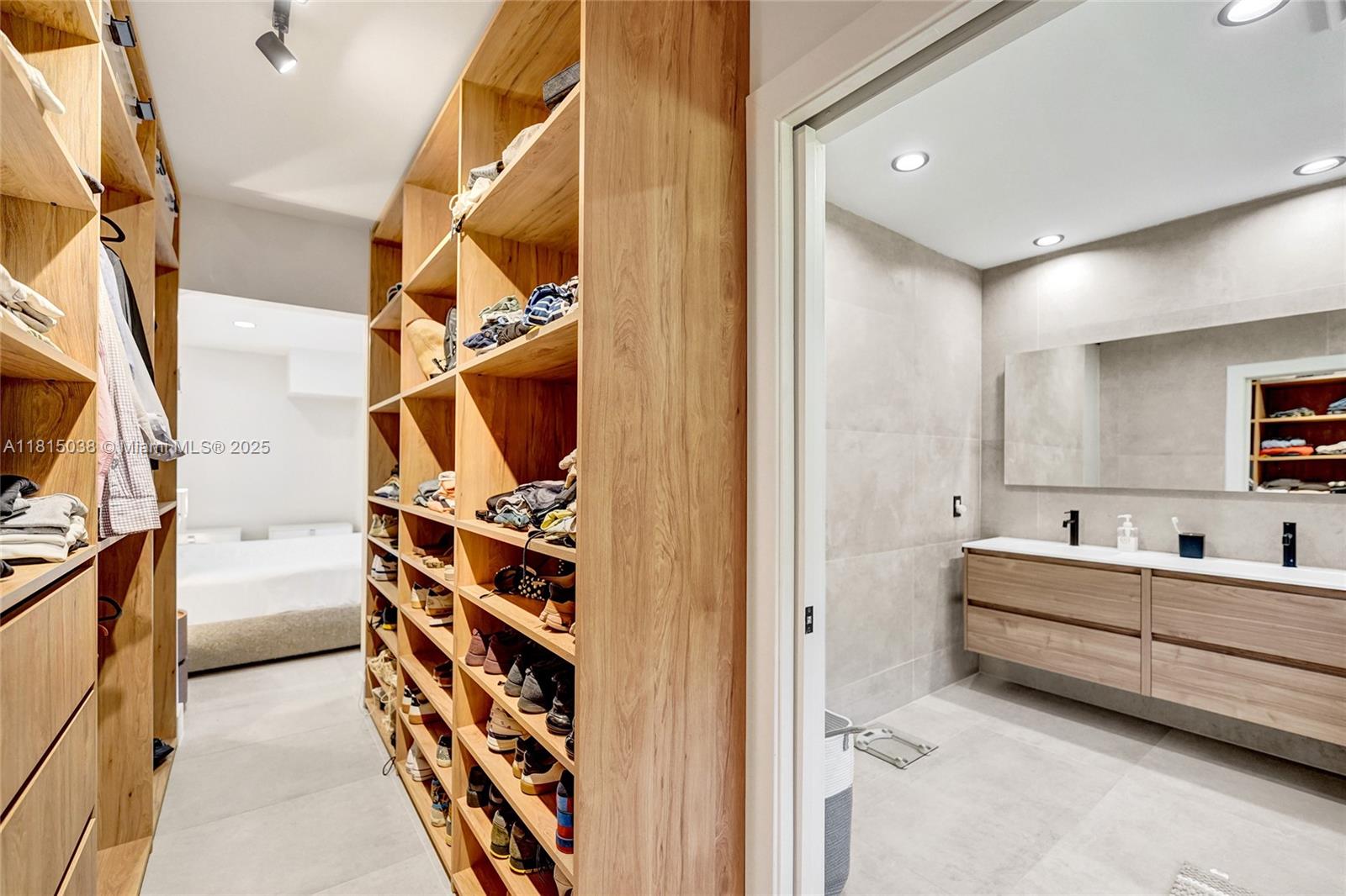 HIGHLAND LAKES SEC 2 - Residential