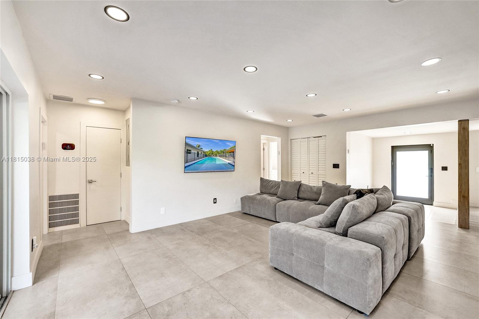 HIGHLAND LAKES SEC 2 - Residential