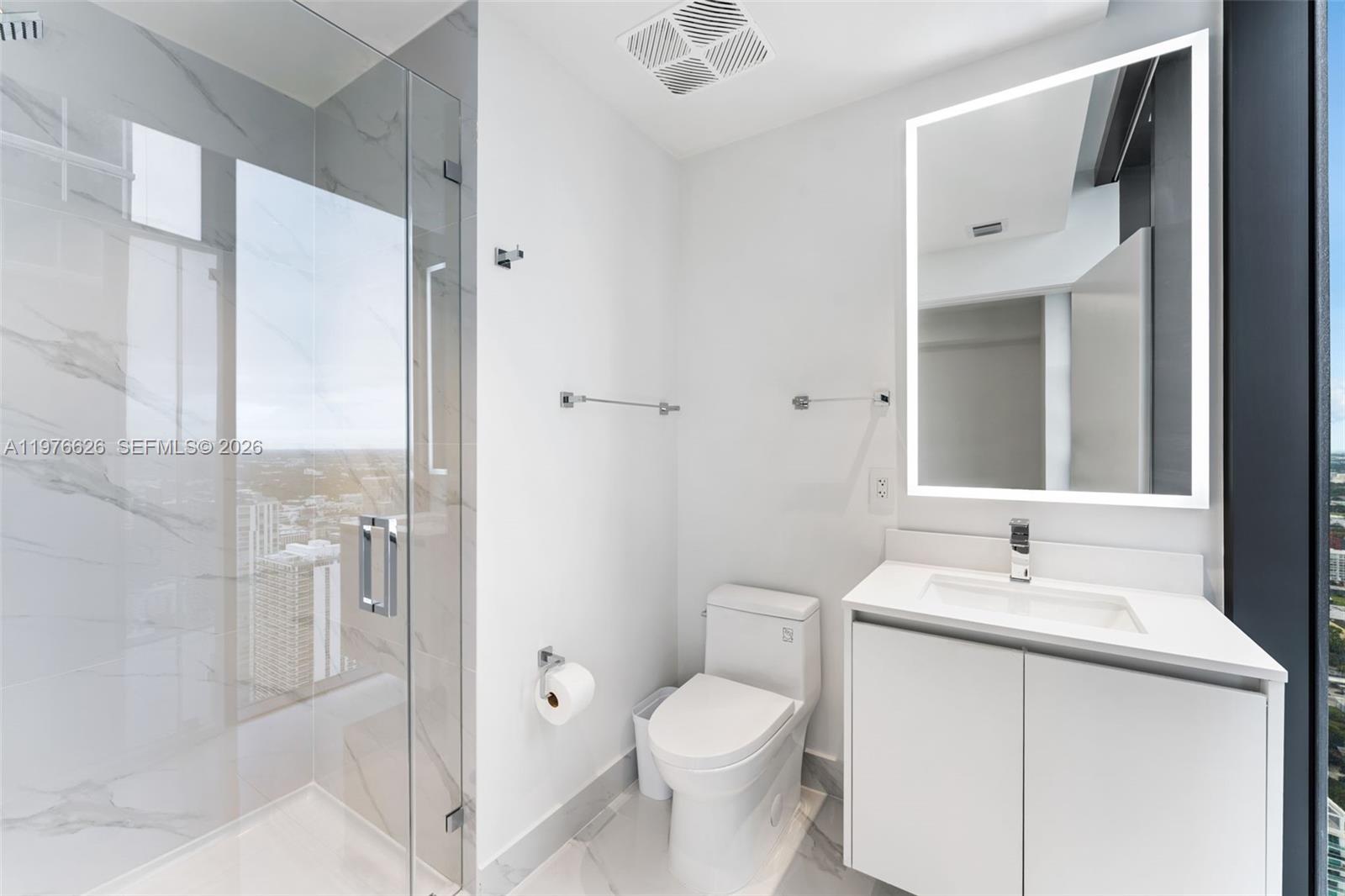 BAY BREEZE - Residential Lease