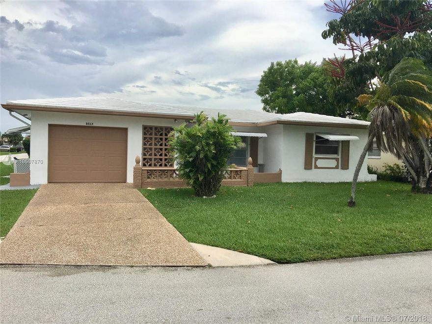 A MUST SEE!!! It will not last long...MOVE IN READY!!!

Beautiful property located in the heart of the City of Tamarac. Great open floor concept with remodeled kitchen + stainless steel appliances, new flooring throughout and updated bathrooms. A huge living room and a great patio space with an awesome garden view. One car garage with a large laundry space. Low HOA ($56/monthly). Priced to sell! Motivated seller...BRING YOUR OFFERS!