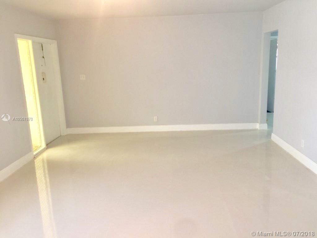 MAINLANDS OF TAMARAC LAKE - Residential