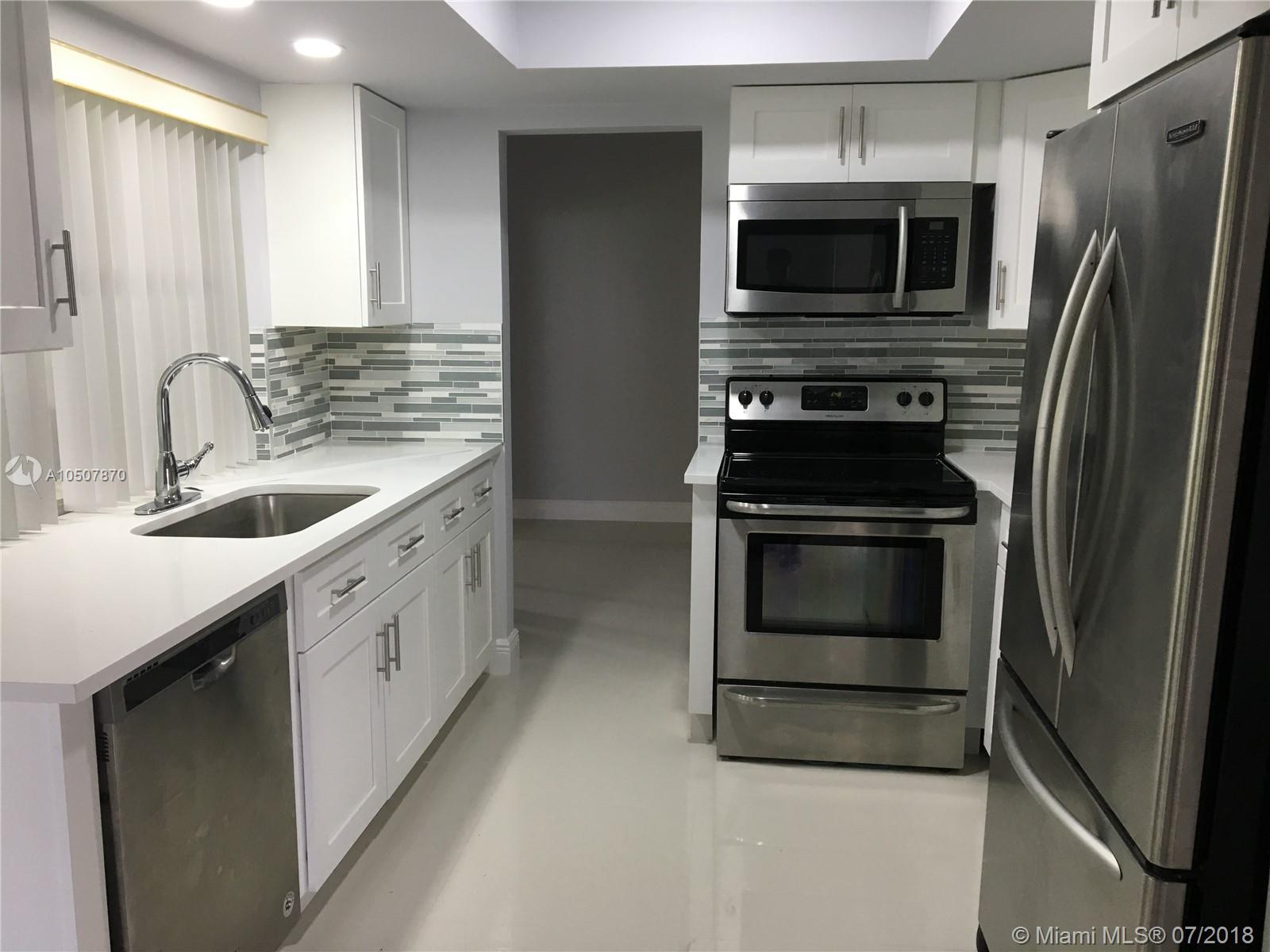 MAINLANDS OF TAMARAC LAKE - Residential