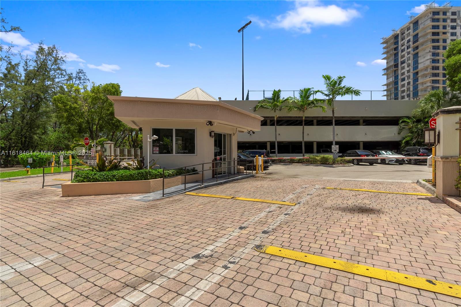 TOWER AT BISCAYNE COVE CO - Residential