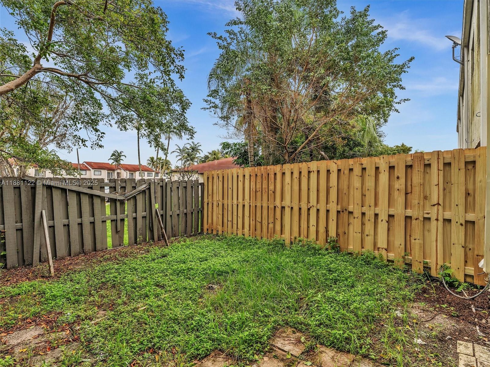 HOLLYWOOD RIDGE FARMS - Residential