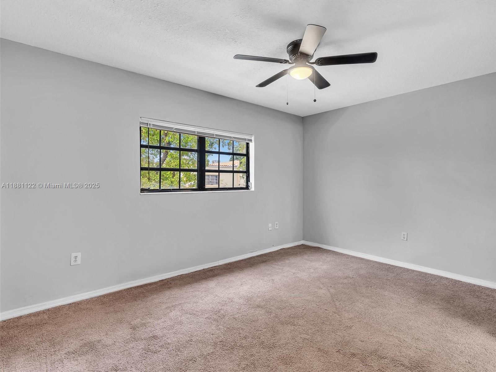 HOLLYWOOD RIDGE FARMS - Residential