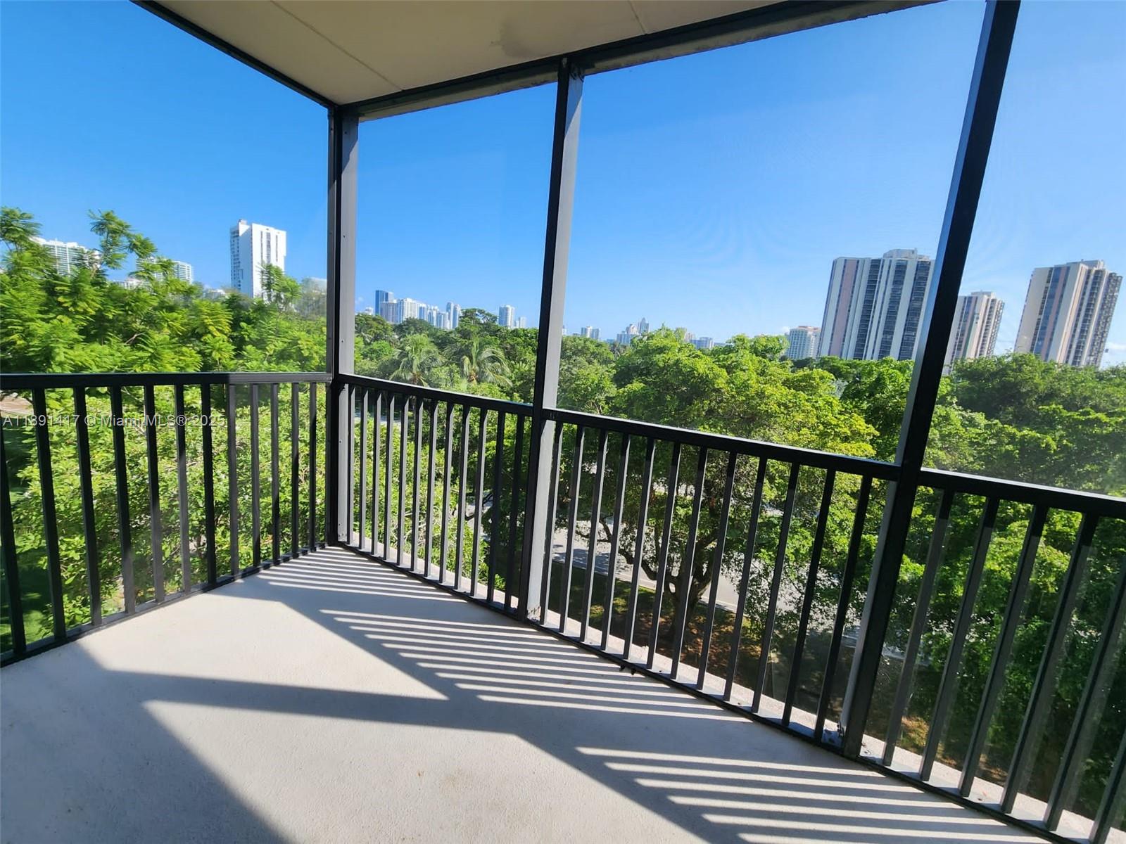 BRAVURA I CONDO - Residential Lease