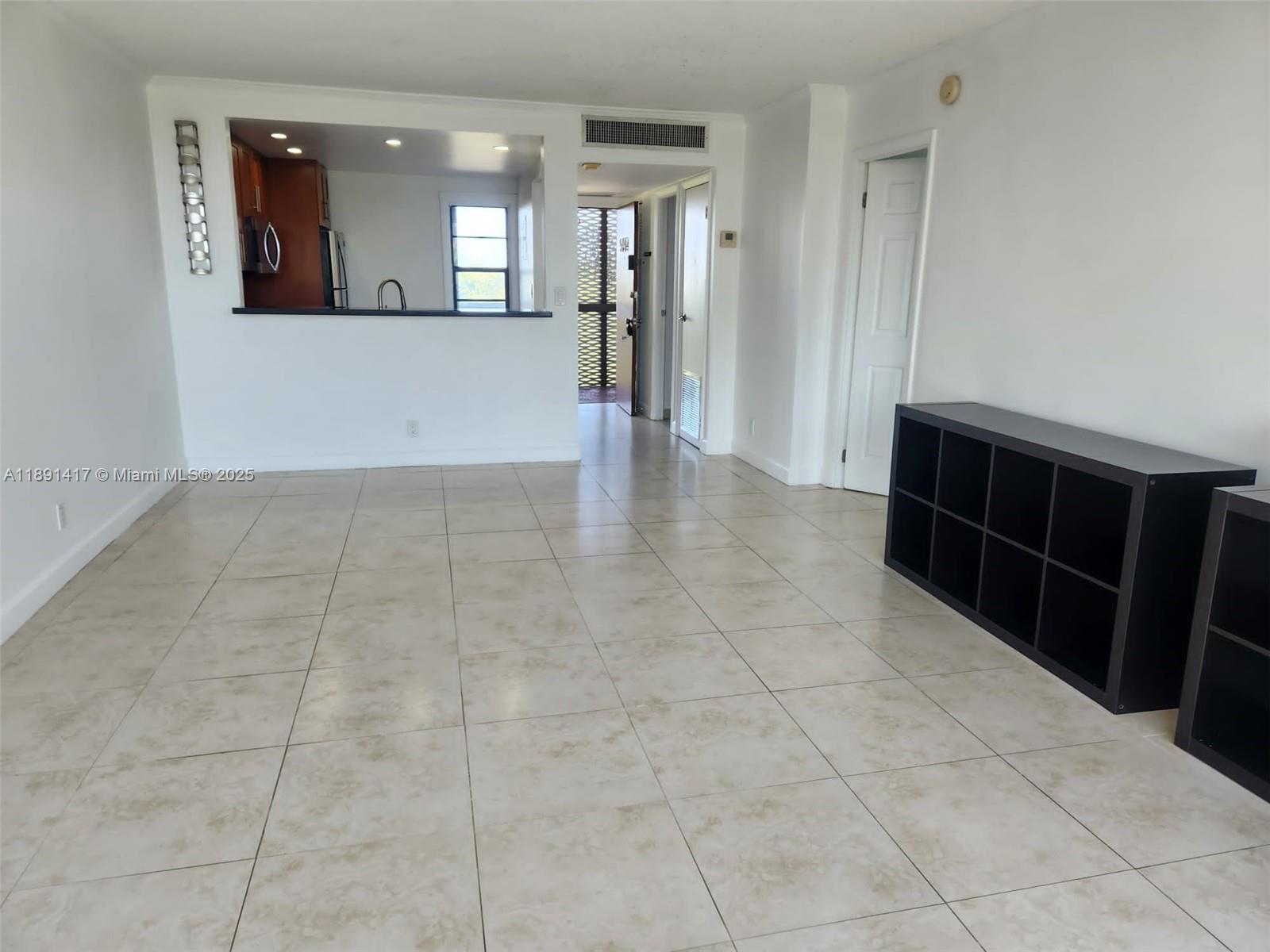 BRAVURA I CONDO - Residential Lease