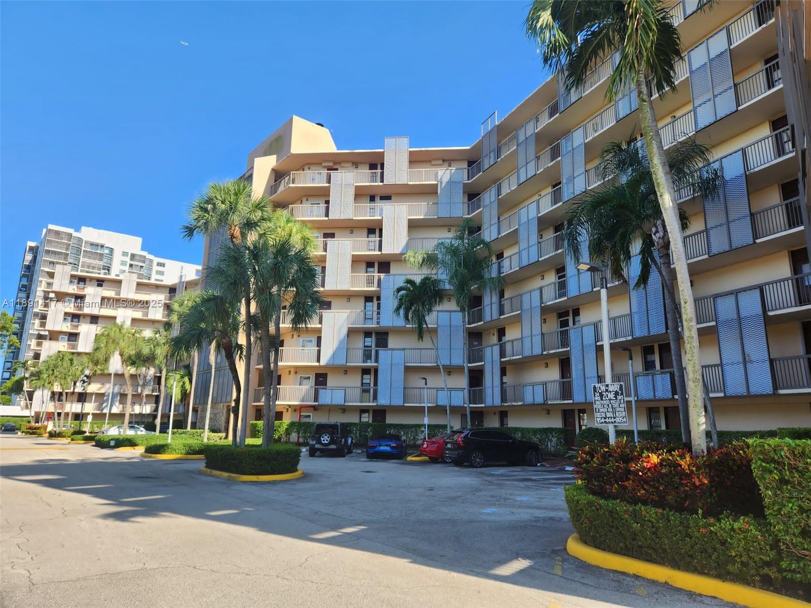 BRAVURA I CONDO - Residential Lease