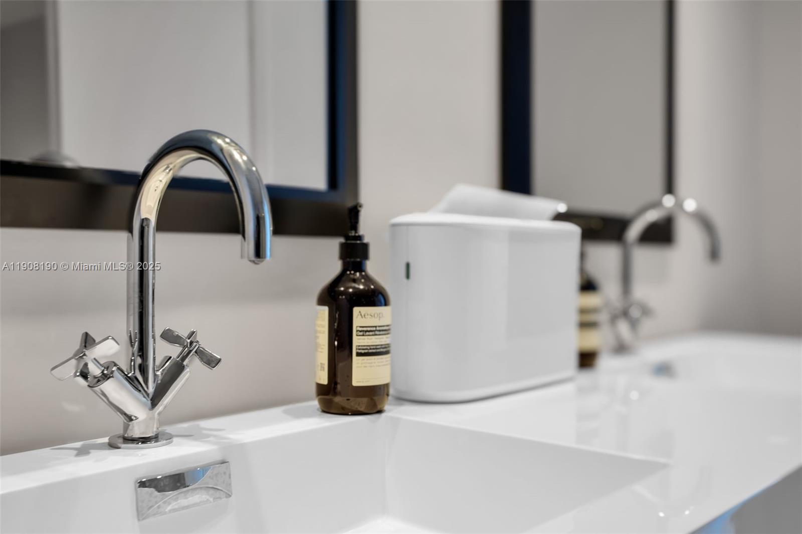 ICON CONDO - Residential Lease