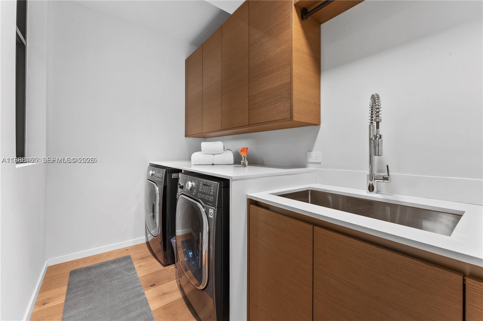 CRYSTAL HEIGHTS - Residential