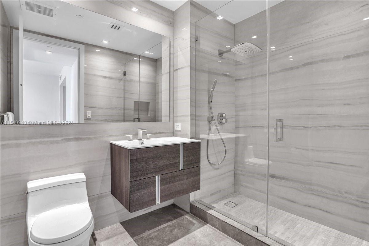 MILLENNIUM TOWER RESIDENC - Residential