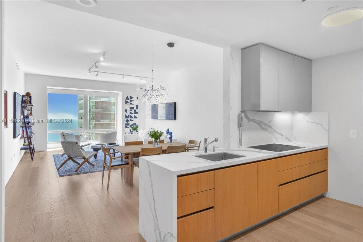 MILLENNIUM TOWER RESIDENC - Residential