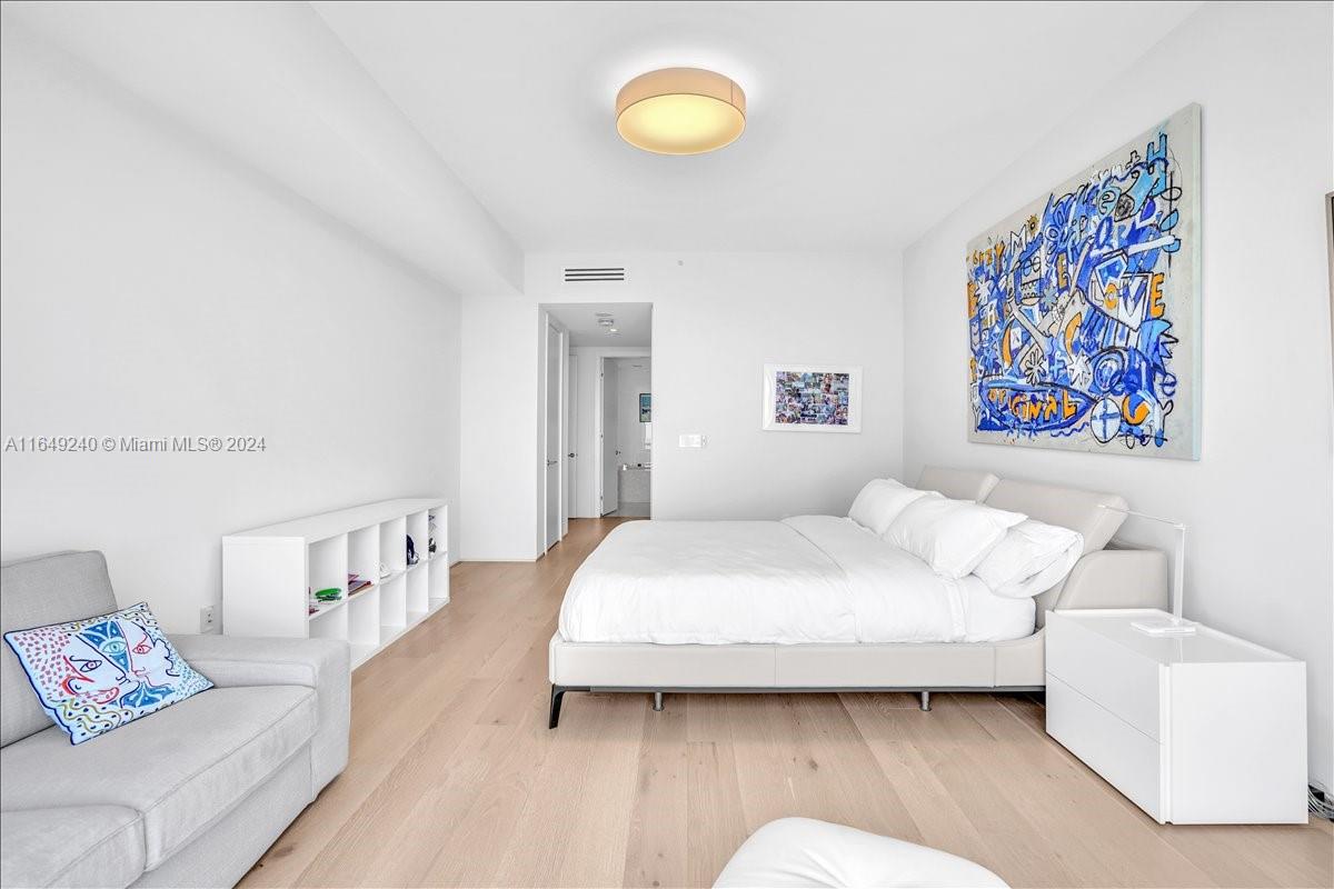 MILLENNIUM TOWER RESIDENC - Residential