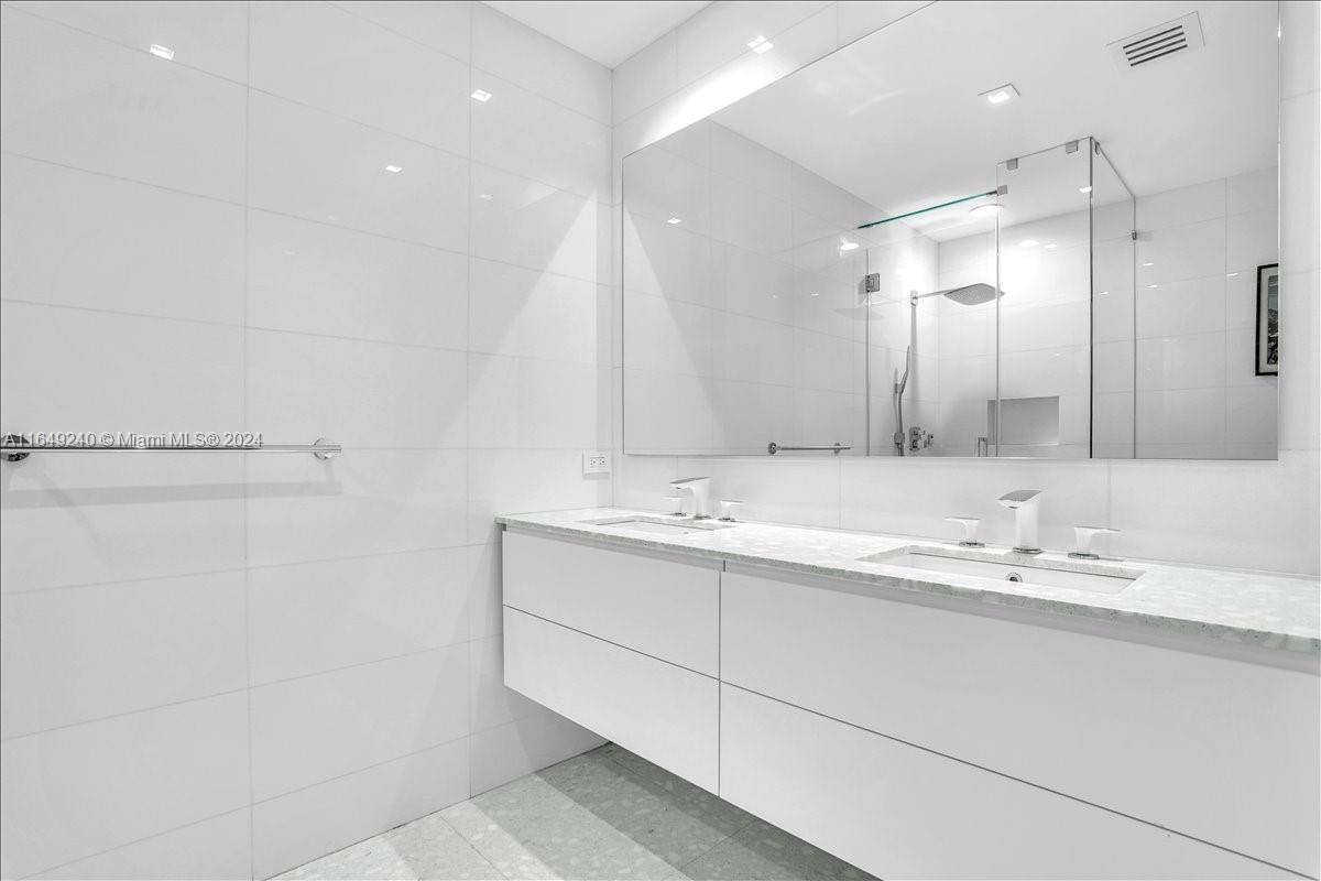 MILLENNIUM TOWER RESIDENC - Residential