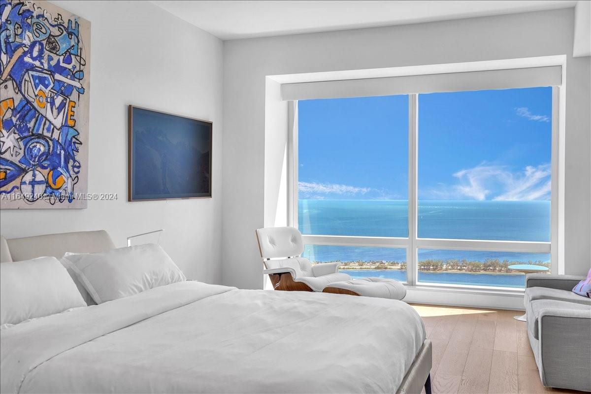 MILLENNIUM TOWER RESIDENC - Residential