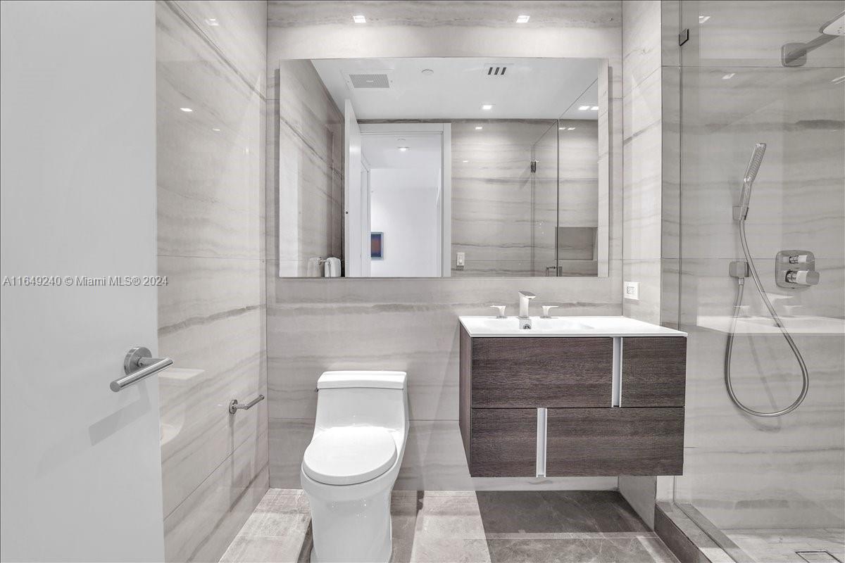 MILLENNIUM TOWER RESIDENC - Residential