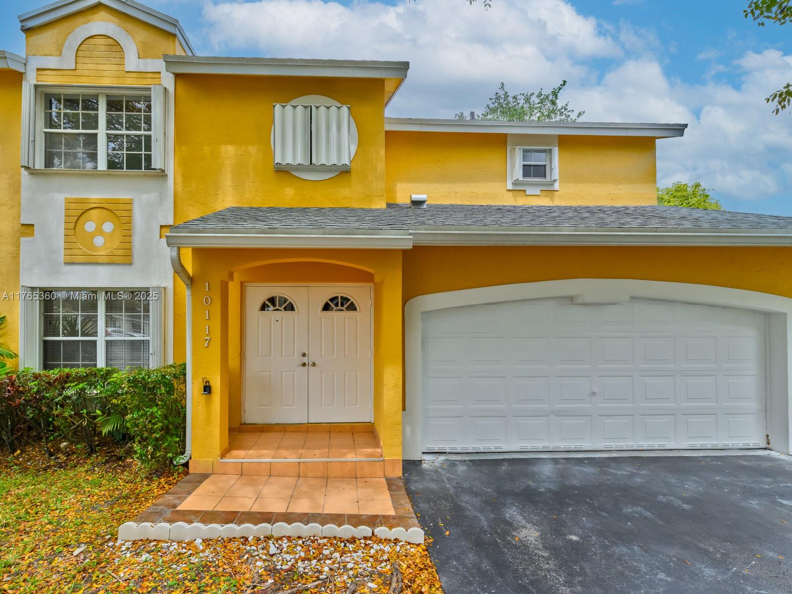 10117 NW 55th Ter