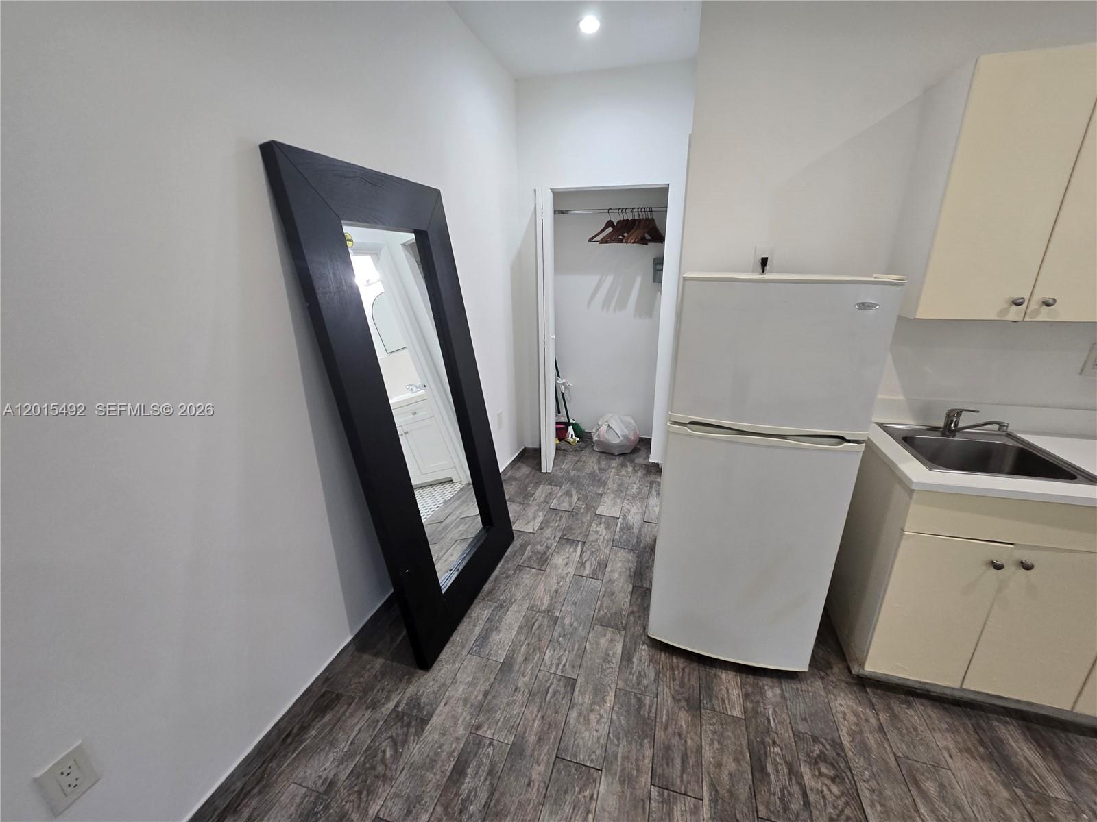 OCEAN BEACH ADDN NO 3 - Residential Lease