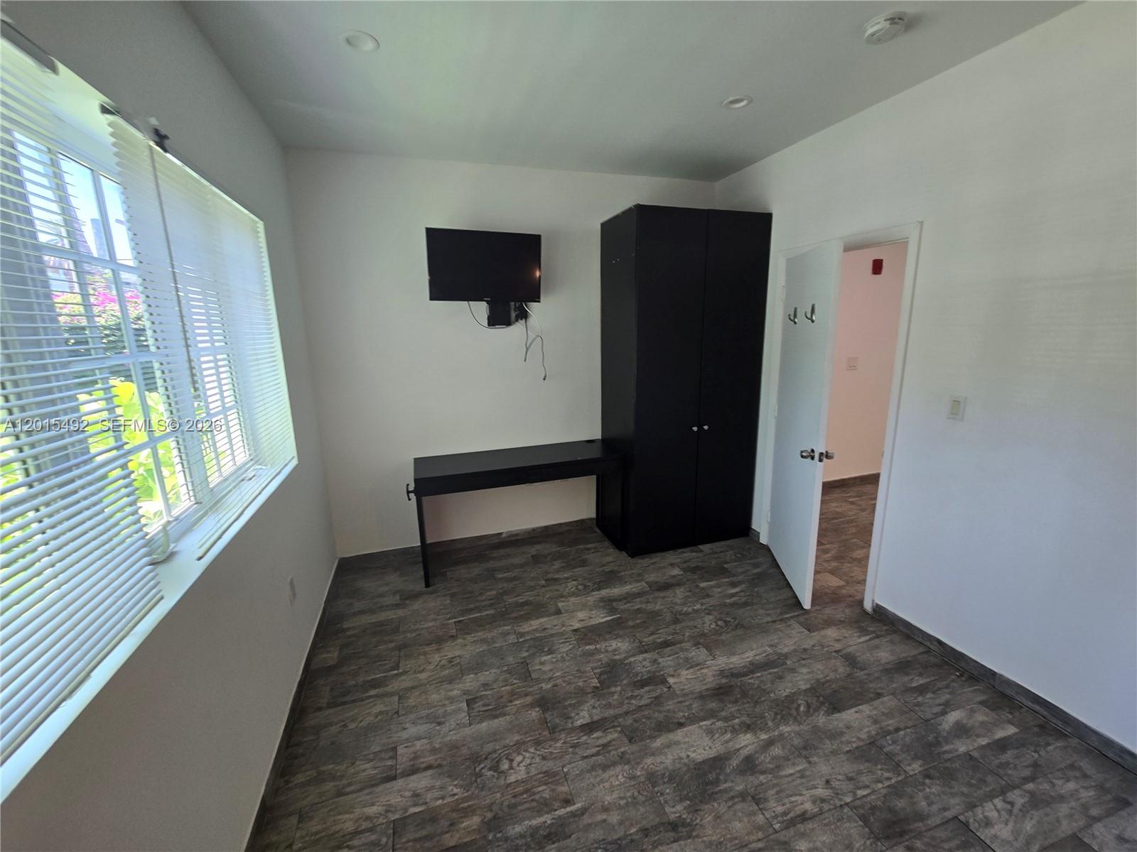 OCEAN BEACH ADDN NO 3 - Residential Lease