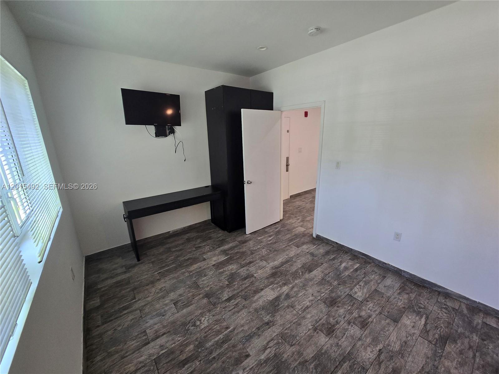 OCEAN BEACH ADDN NO 3 - Residential Lease