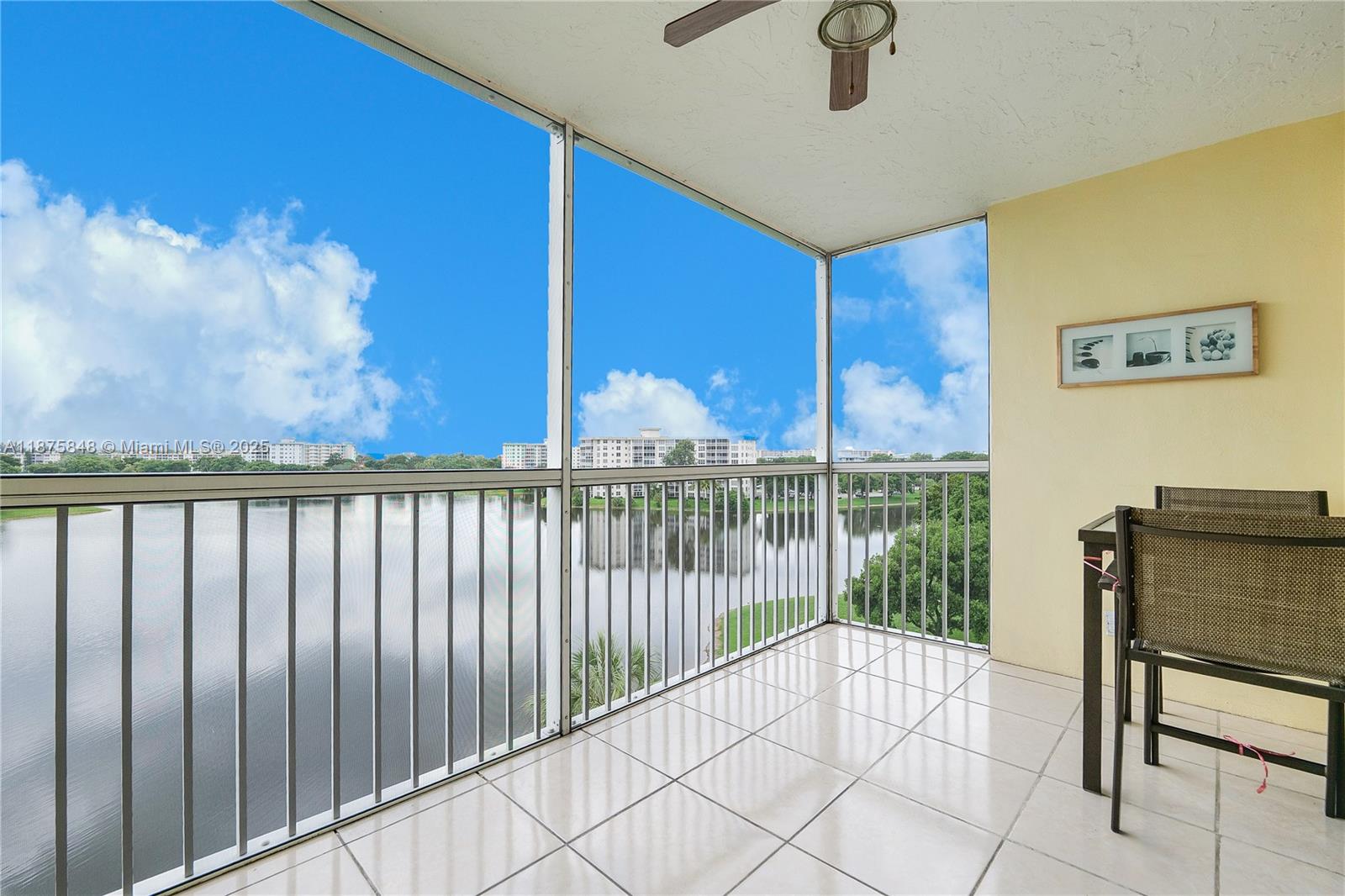 NO 49 PALM-AIRE COUNTRY C - Residential