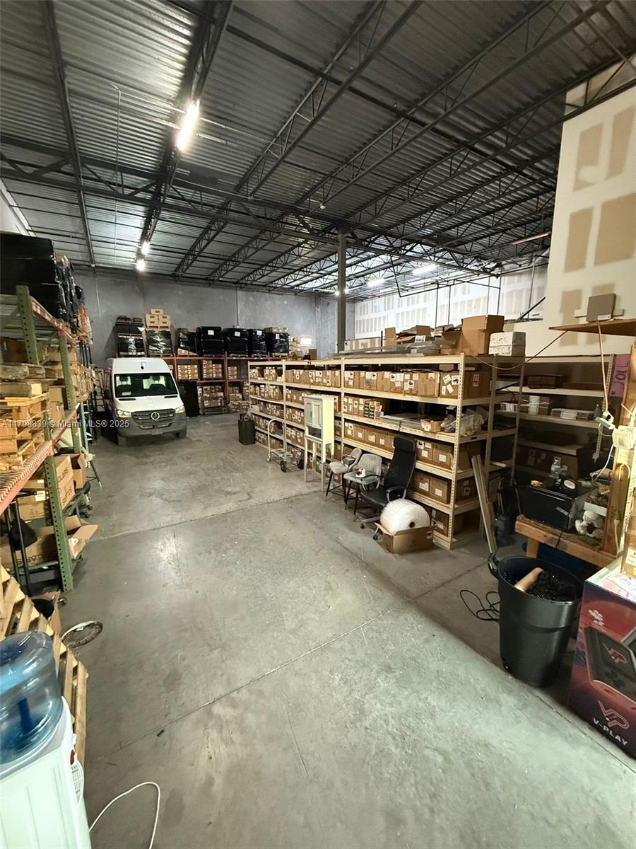 10428 W State Road 84