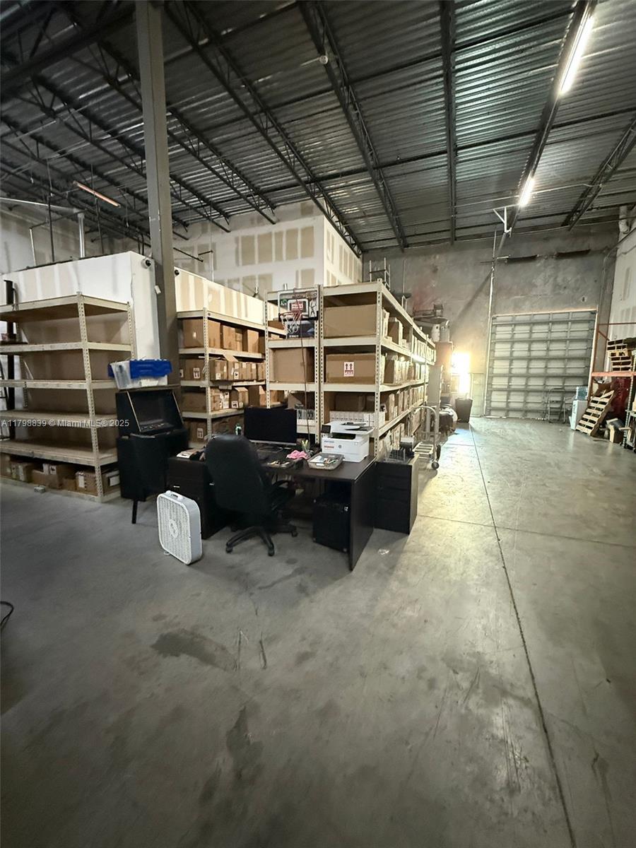 10428 W State Road 84