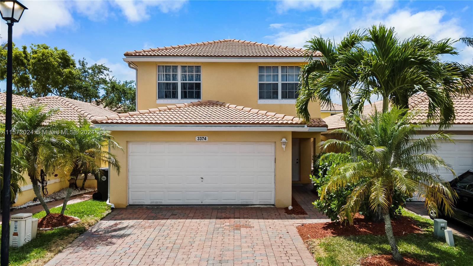 Property for Sale at 3374 Commodore Ct, West Palm Beach, Palm Beach County, Florida - Bedrooms: 3 
Bathrooms: 3  - $479,000