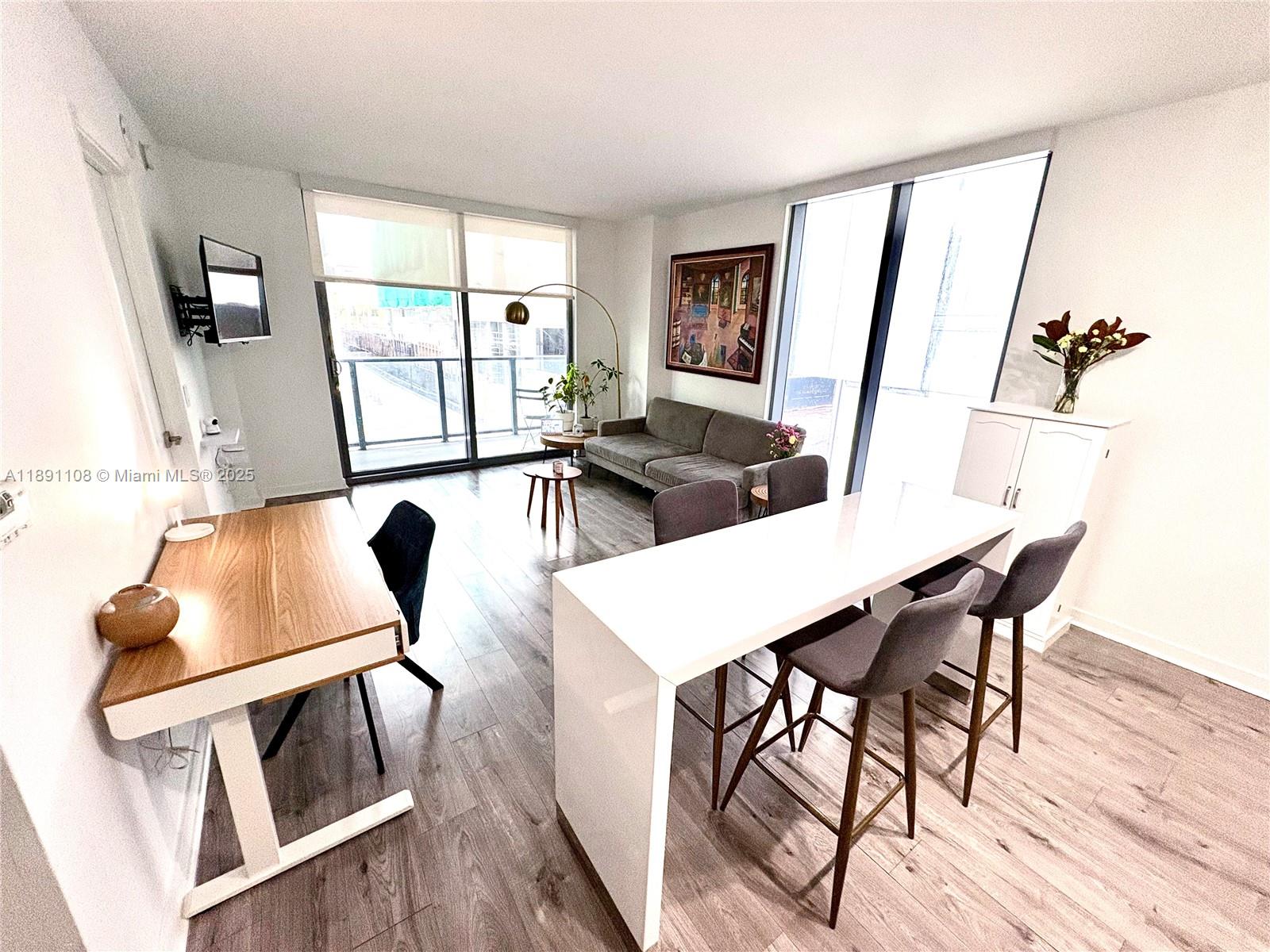 31 SE 6th St 308
