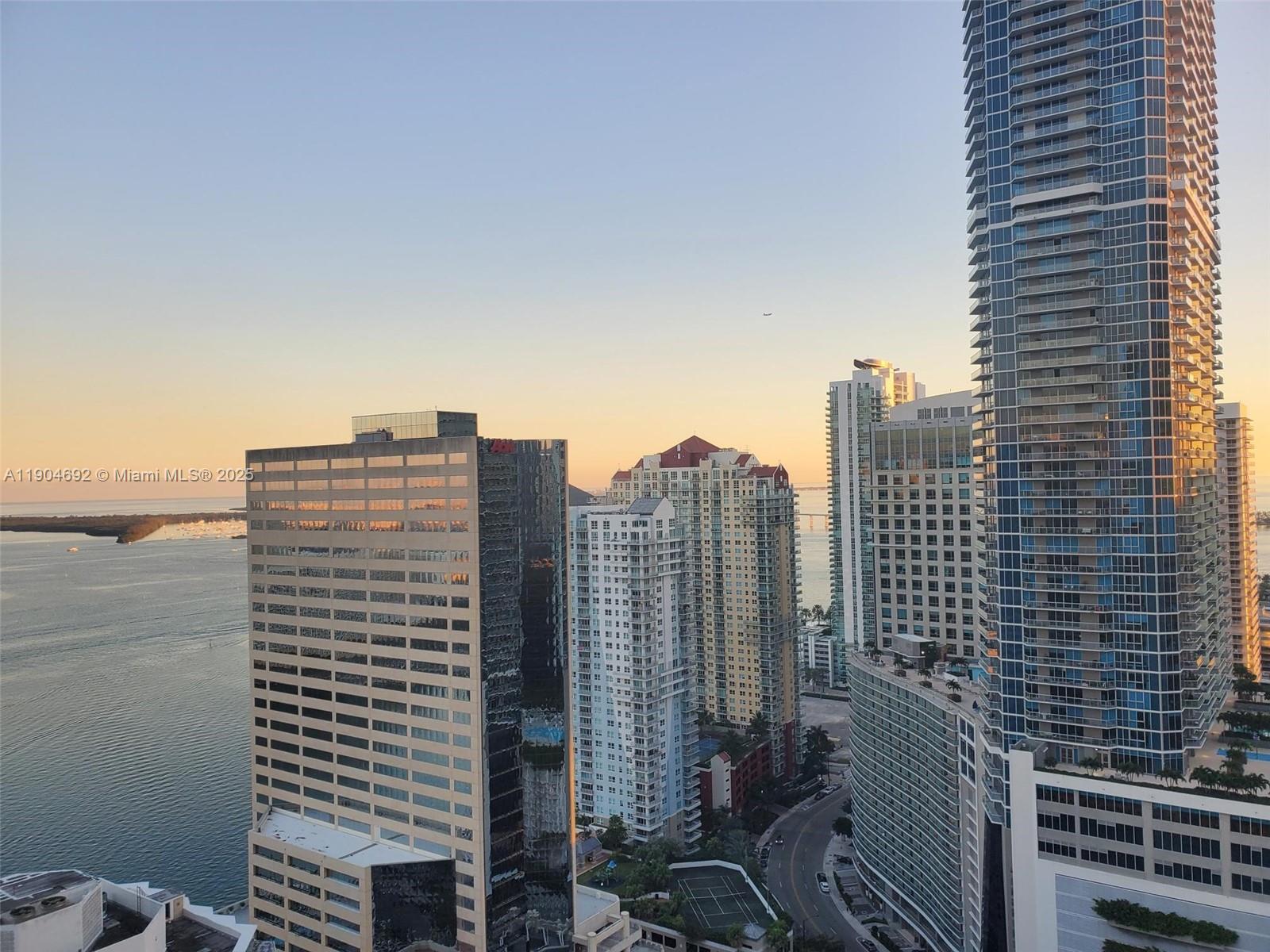 THE PLAZA 851 BRICKELL CO - Residential Lease