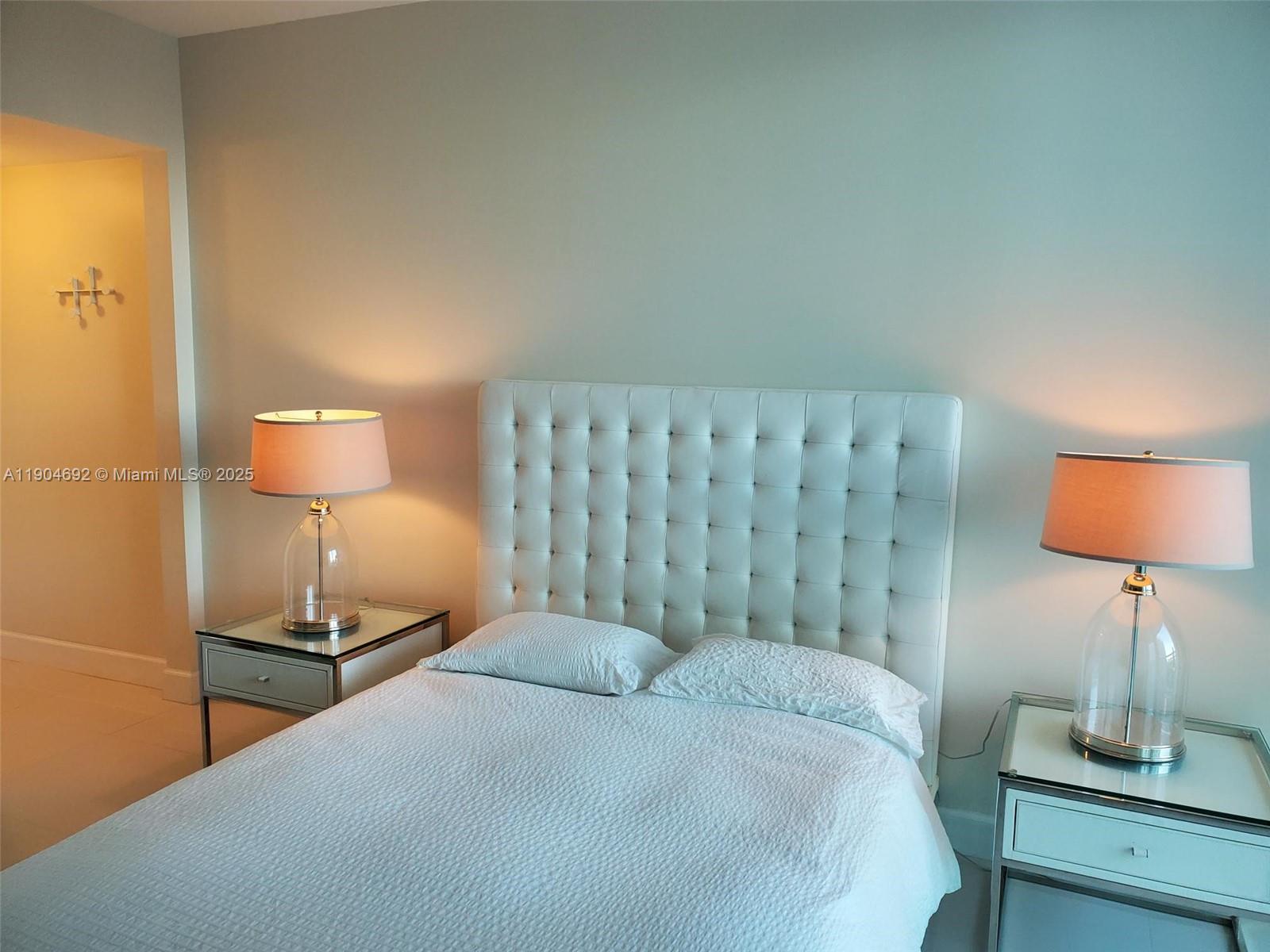 THE PLAZA 851 BRICKELL CO - Residential Lease