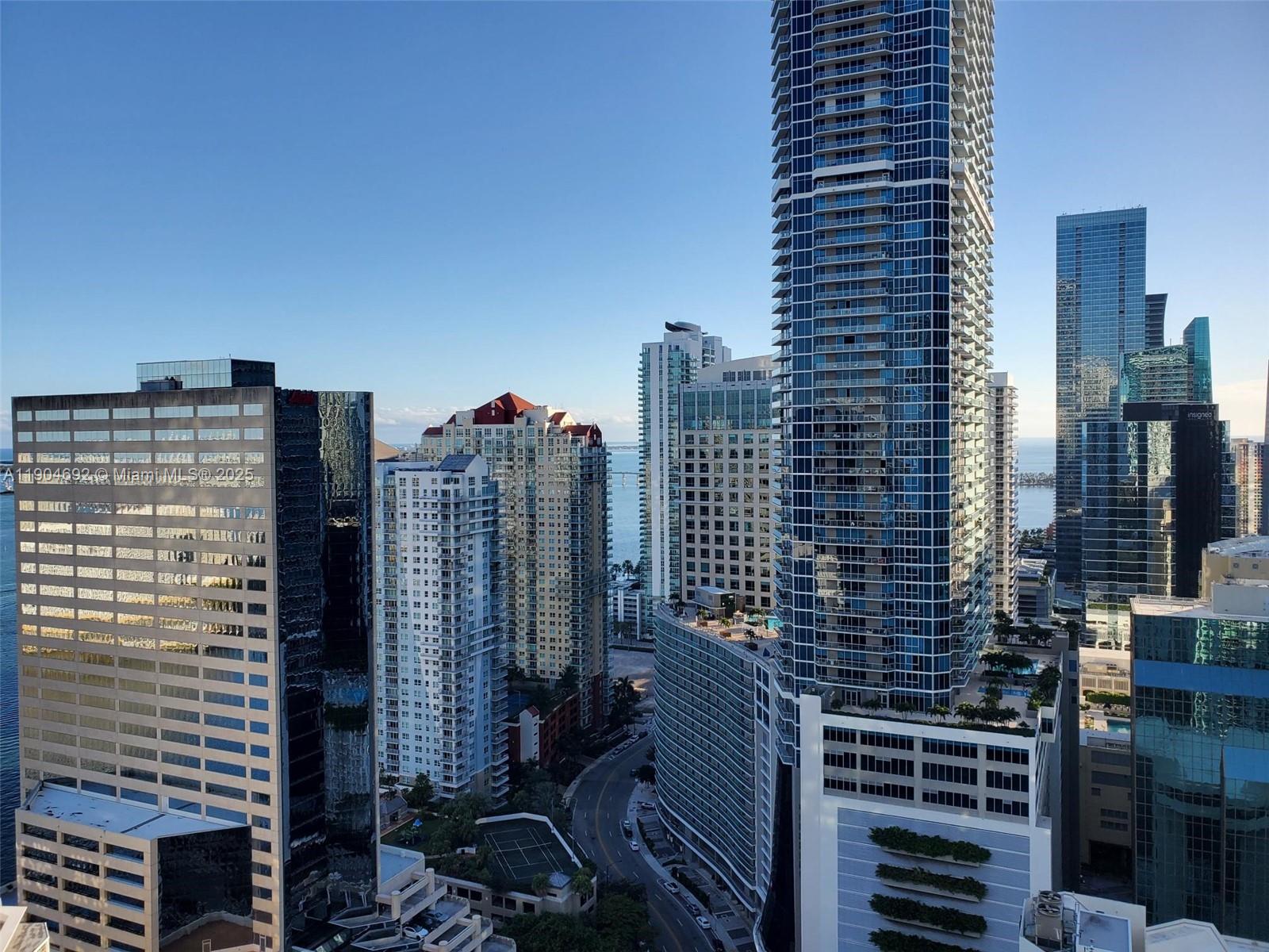 THE PLAZA 851 BRICKELL CO - Residential Lease