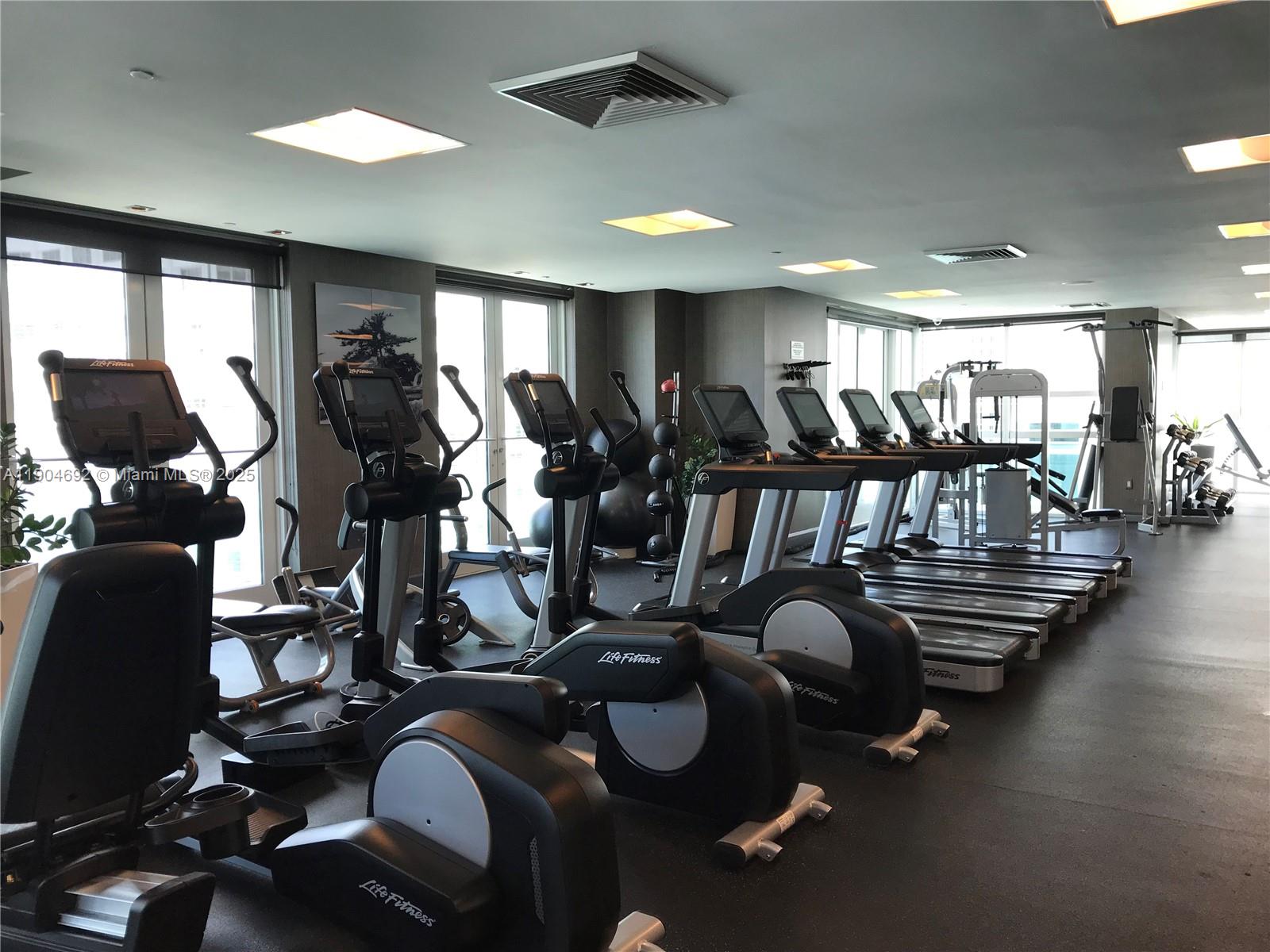 THE PLAZA 851 BRICKELL CO - Residential Lease