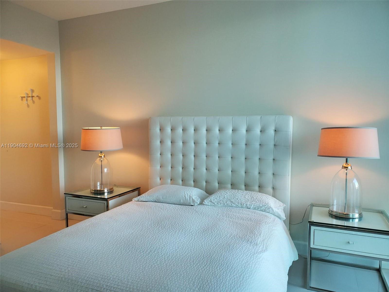 THE PLAZA 851 BRICKELL CO - Residential Lease