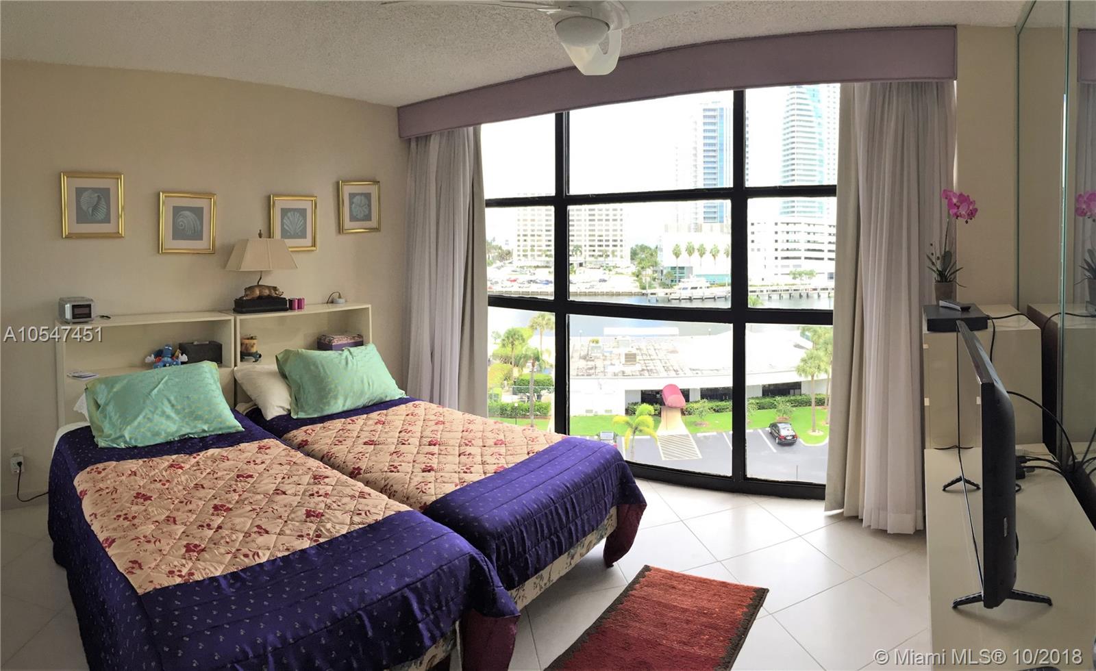 TOWERS OF OCEANVIEW SOUTH - Residential