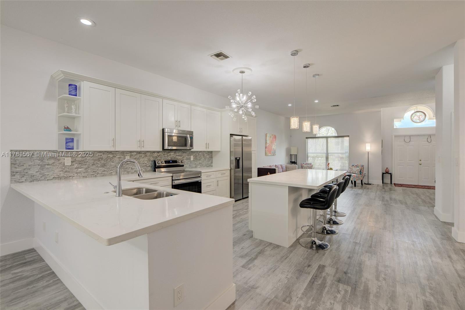 GROVE PLACE - Residential