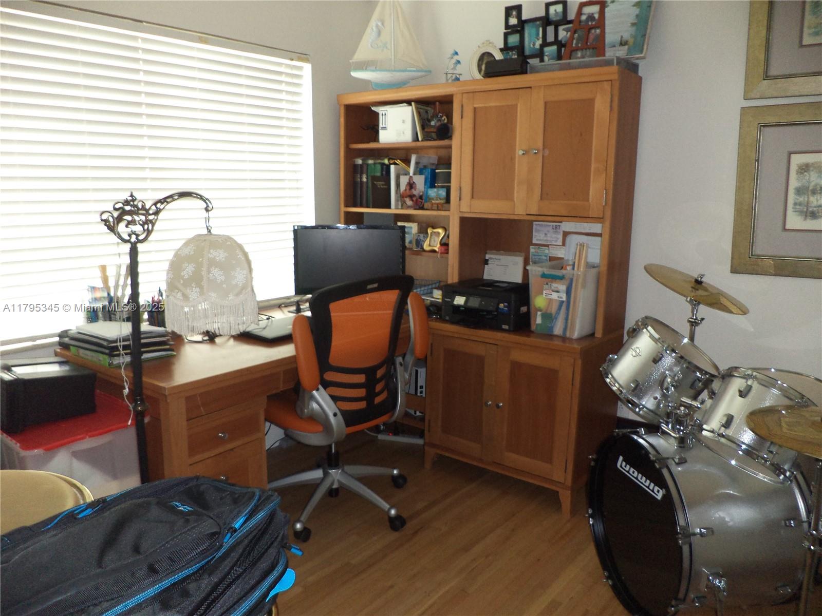 CORAL VILLAS REV - Residential Lease
