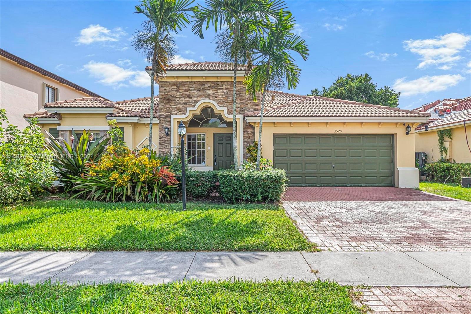 Property for Sale at 3520 Ne 11th Dr, Homestead, Miami-Dade County, Florida - Bedrooms: 4 
Bathrooms: 3  - $499,000