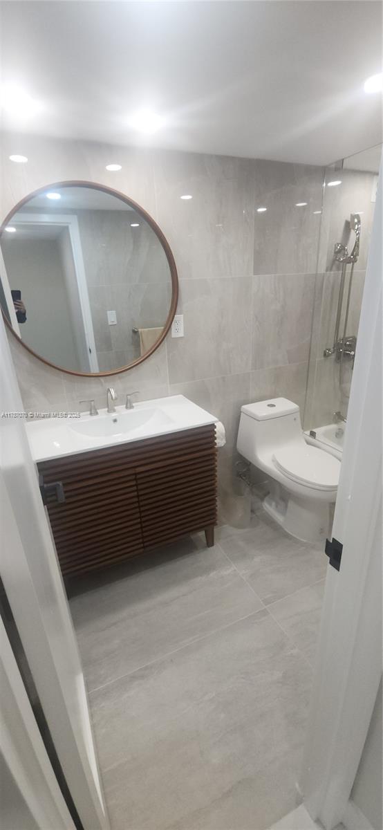 PARKER PLAZA CONDO ESTATE - Residential