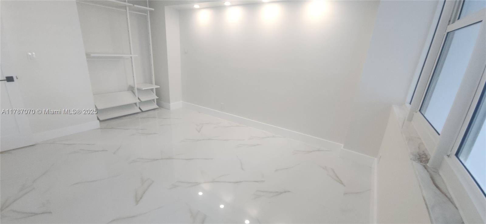 PARKER PLAZA CONDO ESTATE - Residential